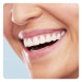 Электрическая зубная щетка Oral B Pro 750 D16.513.UX 3D White с футляром